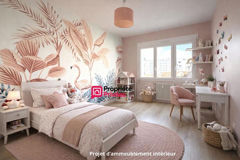 Appartement - 120 m² - 5 pièces