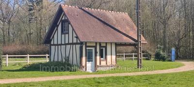 Maison - 205 m² - 9 pièces