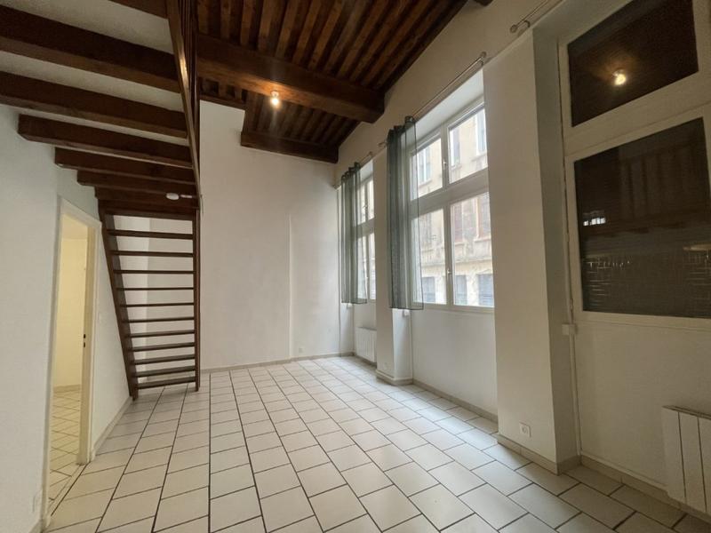 Appartement - 82 m² - 3 pièces