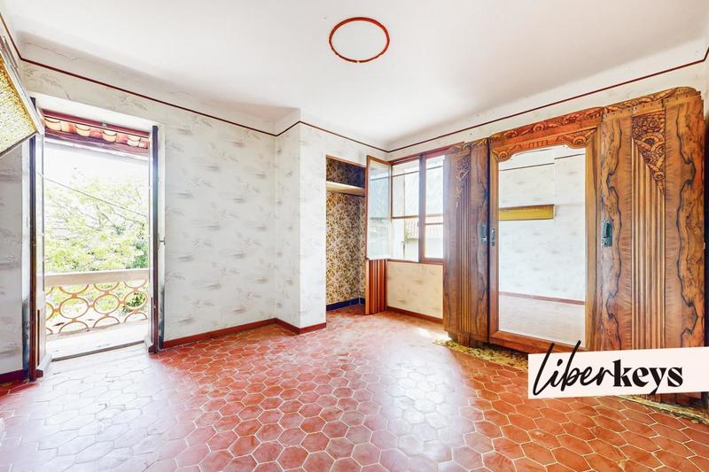 Propriété - 220 m² - 12 pièces