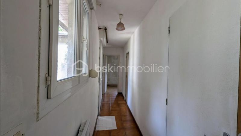 Maison traditionnelle - 138 m² - 4 pièces