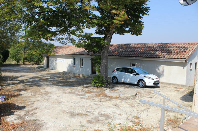 Maison - 410 m² - 18 pièces