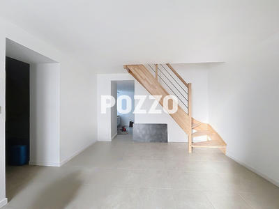 Maison - 89 m² - 5 pièces