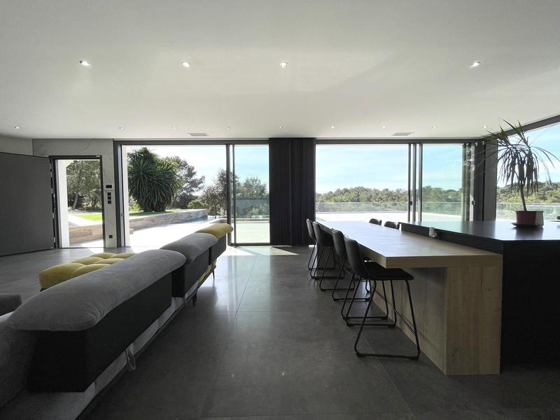 Maison contemporaine - 186 m² - 5 pièces