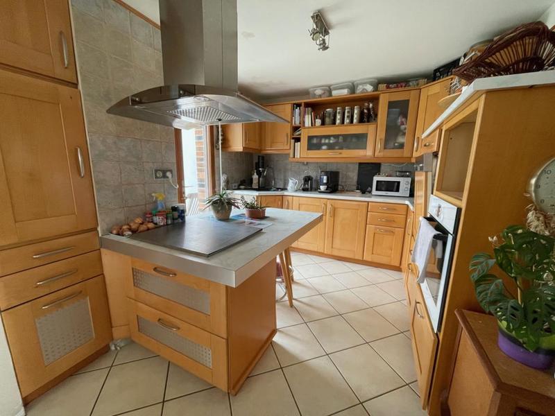 Pavillon - 136 m² - 8 pièces