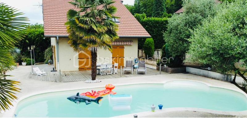 Maison - 103 m² - 6 pièces