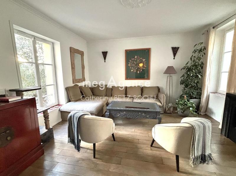 Maison ancienne - 247 m² - 7 pièces