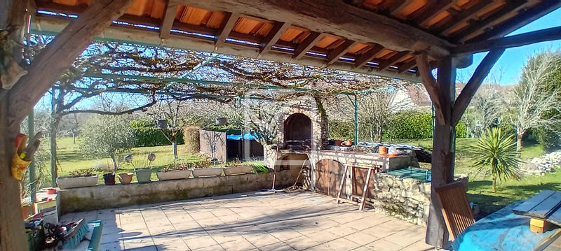 Maison - 179 m² - 6 pièces