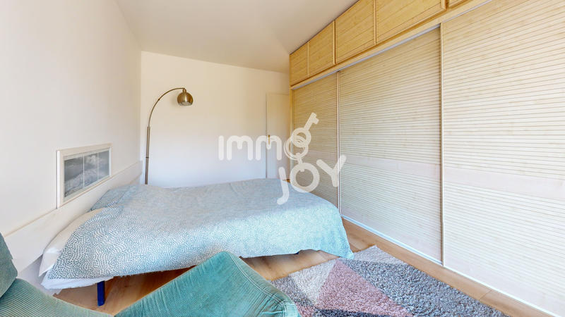 Maison - 217 m² - 5 pièces