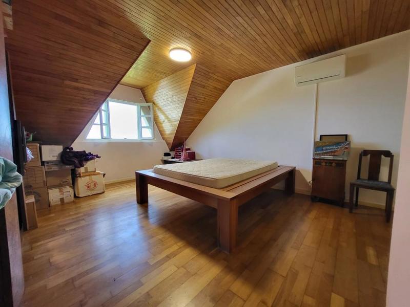 Villa - 292 m² - 9 pièces