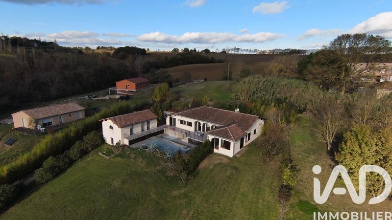 Maison - 166 m² - 6 pièces