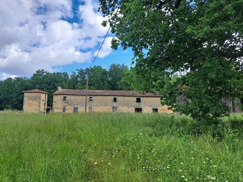 Maison - 250 m² - 4 pièces