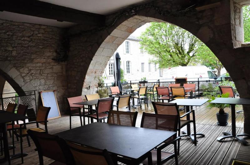 Maison de ville - 240 m² - 10 pièces