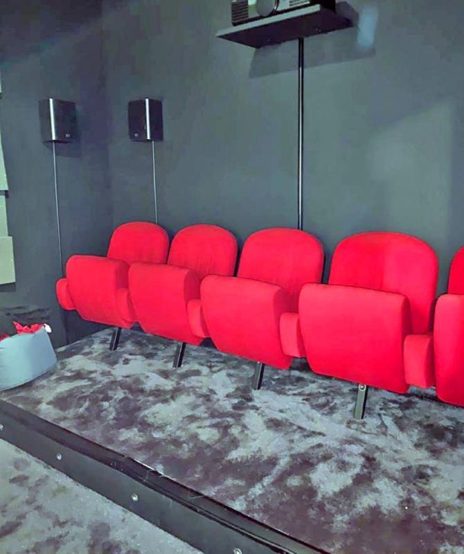 Maison - 281 m² - 8 pièces