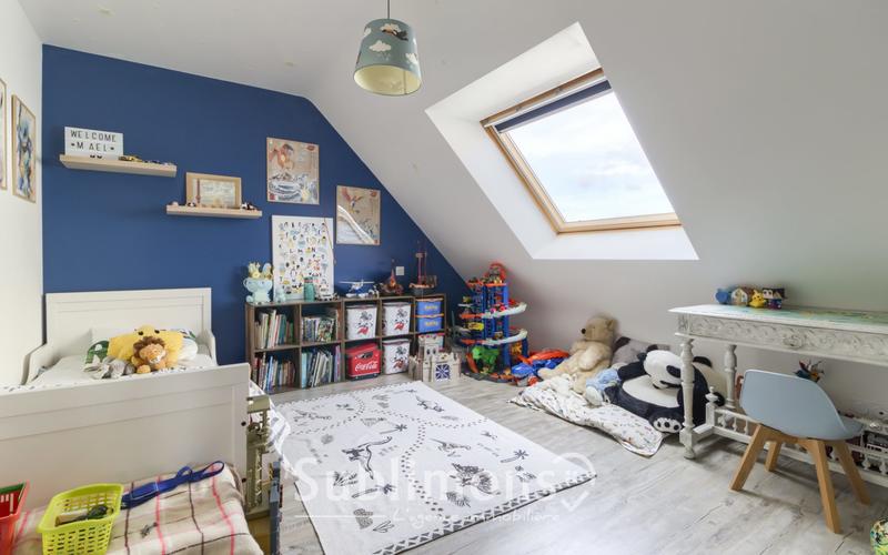 Maison - 96 m² - 5 pièces