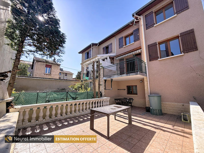 Maison - 109 m² - 6 pièces