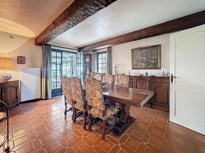 Maison - 199 m² - 7 pièces