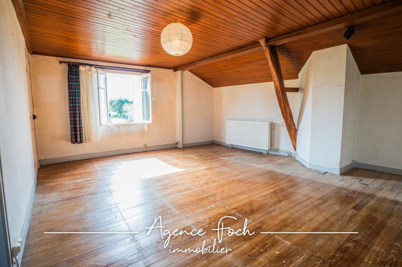 Maison - 202 m² - 5 pièces