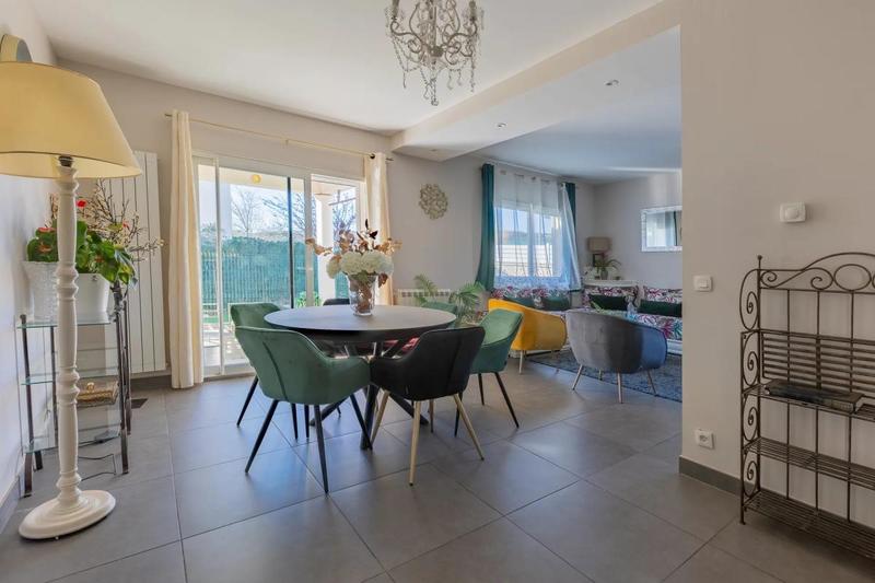 Maison - 146 m² - 7 pièces