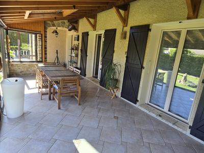 Maison - 204 m² - 6 pièces