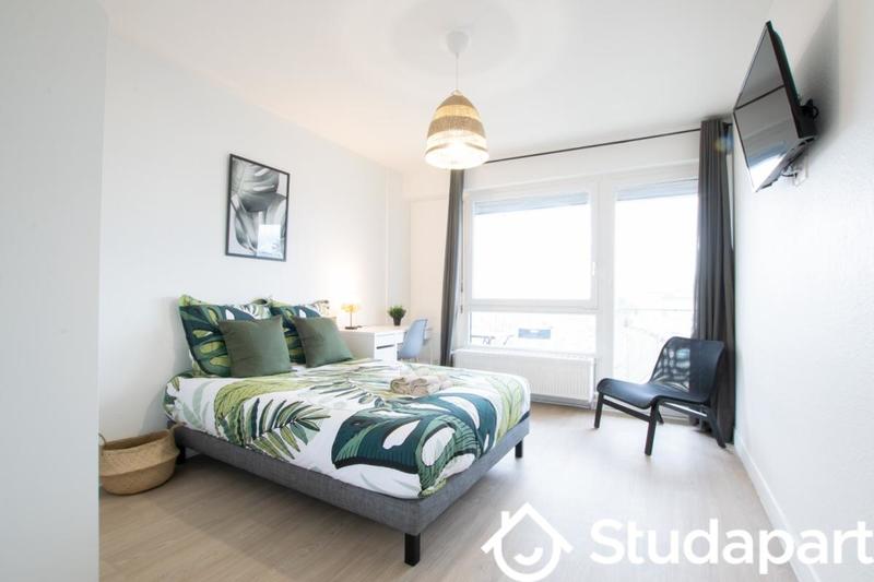 Chambre - 14 m² - 1 pièce