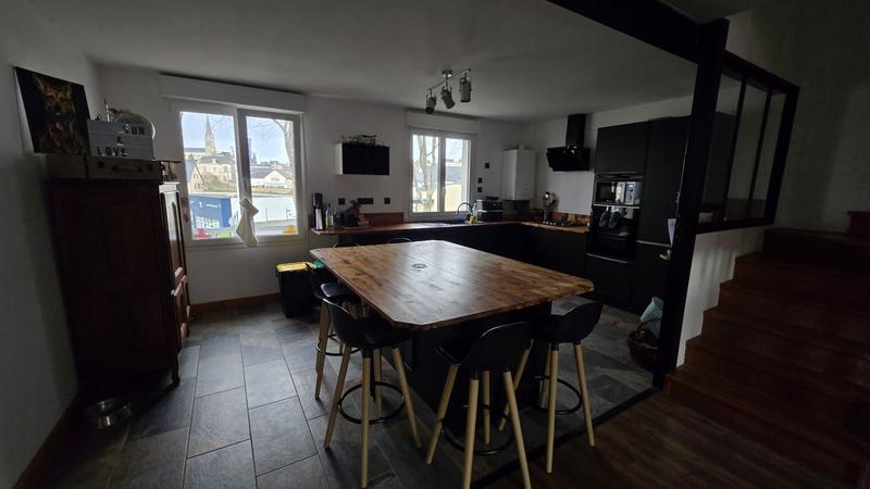 Maison traditionnelle - 83 m² - 4 pièces