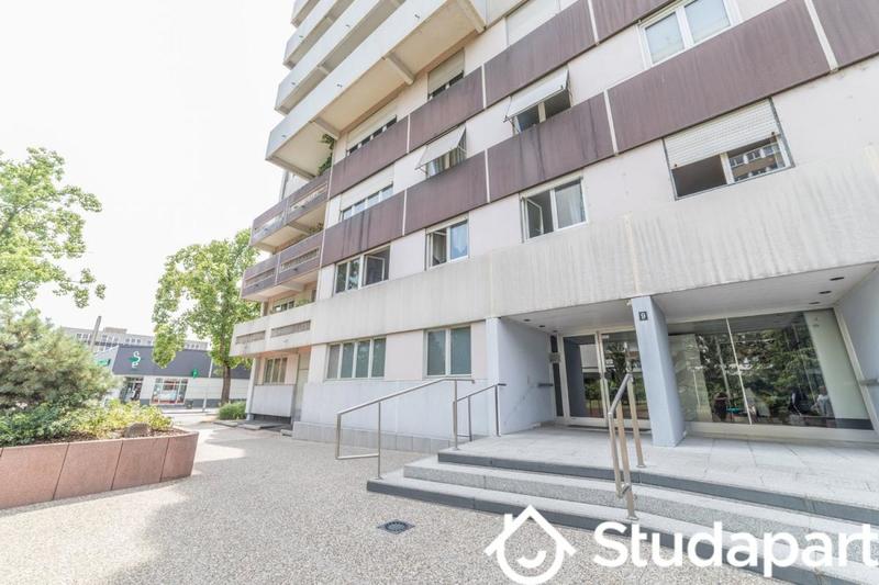 Chambre - 15 m² - 1 pièce