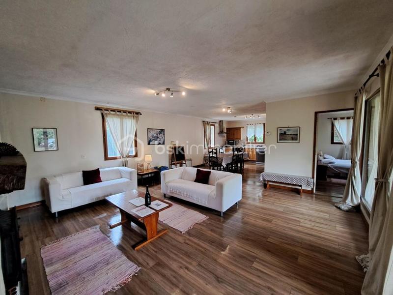 Propriété - 550 m² - 22 pièces