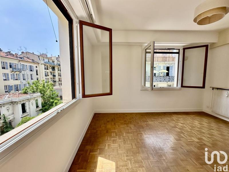 Appartement - 96 m² - 3 pièces