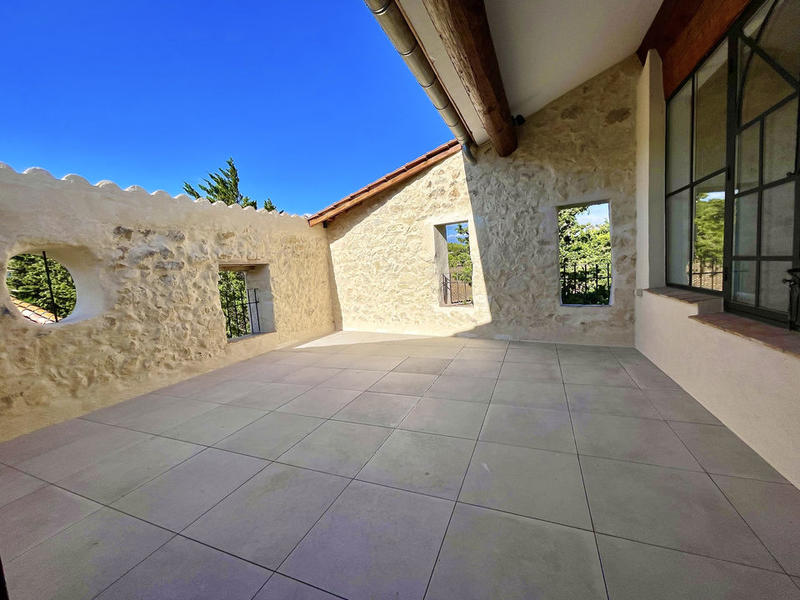 Maison en pierre - 130 m² - 5 pièces