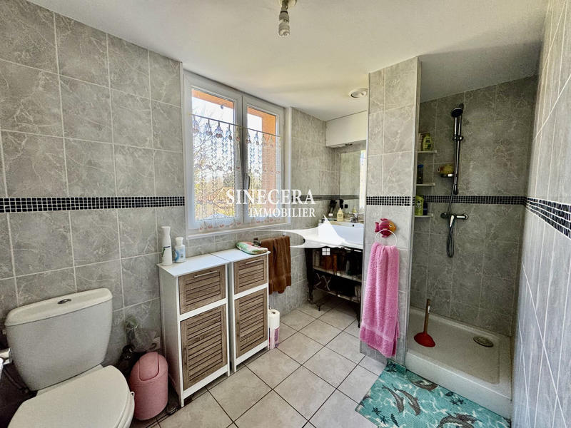 Maison - 200 m² - 10 pièces