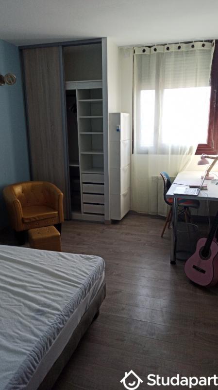 Chambre - 11 m² - 1 pièce