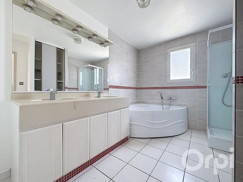 Maison - 103 m² - 5 pièces