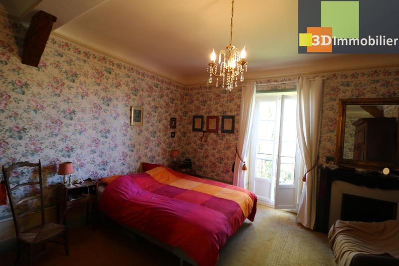 Maison - 233 m² - 8 pièces