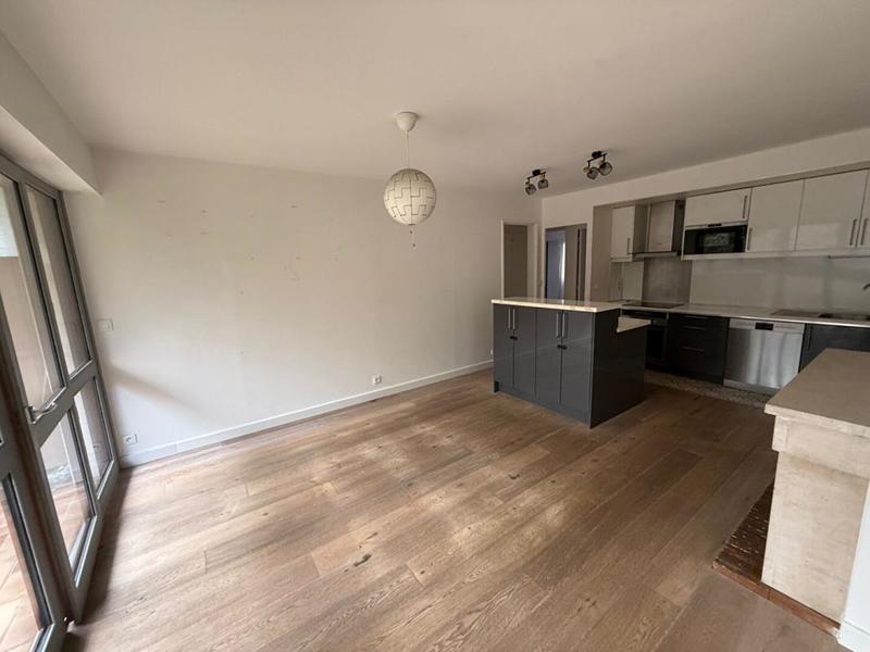 Appartement - 83 m² - 5 pièces