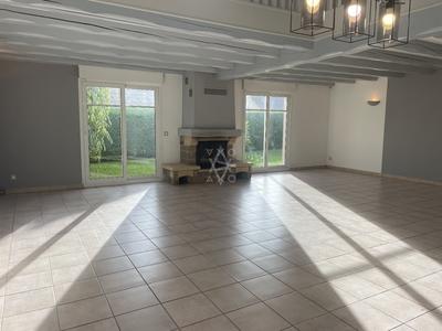 Maison - 265 m² - 9 pièces