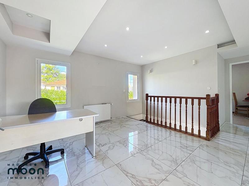 Villa - 173 m² - 6 pièces