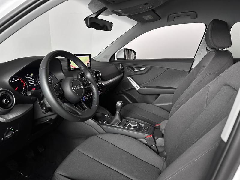Audi Q2 30 Tfsi 110ch Ja17p Sieges Chauff Camera Grand Gps Regul Full Led Jukebox Clim 110 Ch 1°Main
