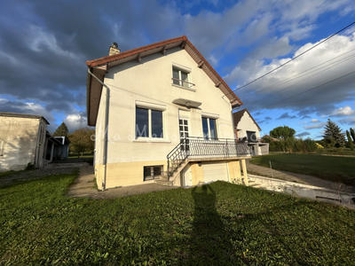 Maison - 110 m² - 6 pièces