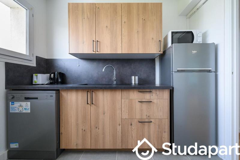 Chambre - 11 m² - 1 pièce