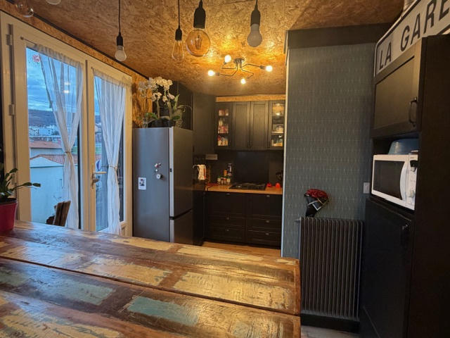 Appartement - 90 m² - 4 pièces