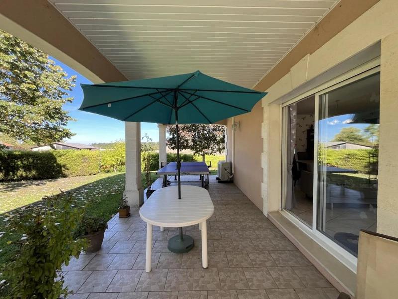 Villa - 230 m² - 5 pièces