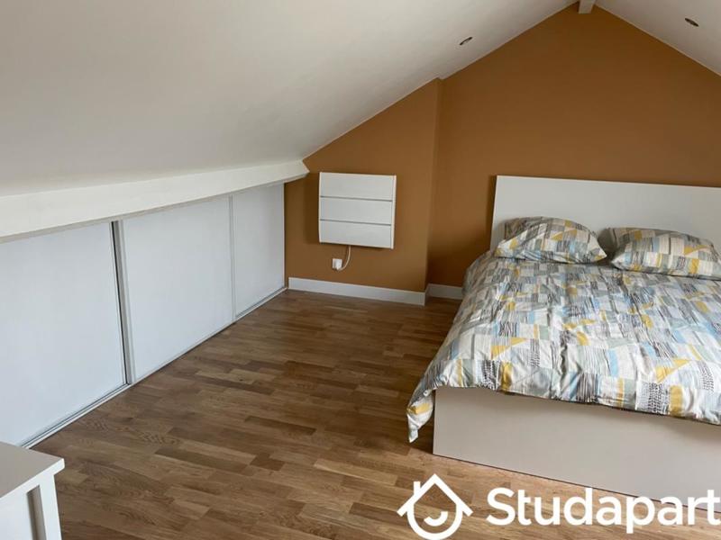 Chambre - 13 m² - 1 pièce