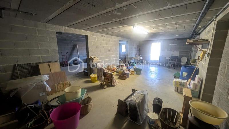 Maison traditionnelle - 130 m² - 8 pièces