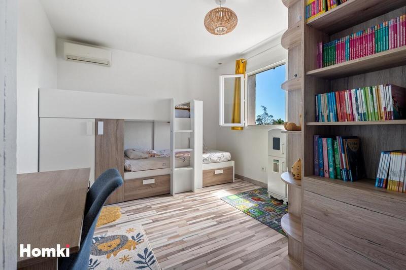 Maison - 171 m² - 6 pièces