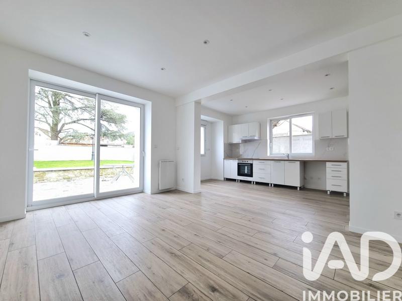 Maison - 216 m² - 7 pièces