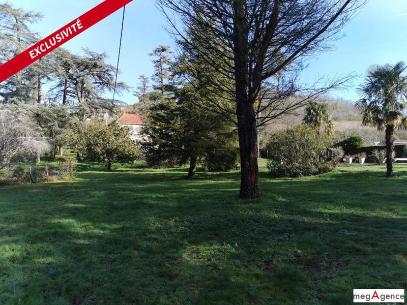 Maison de ville - 226 m² - 8 pièces