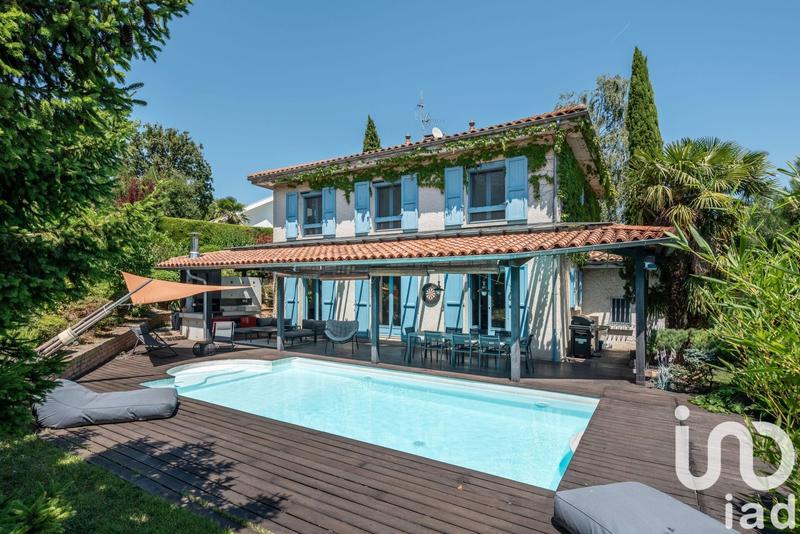 Maison - 152 m² - 6 pièces