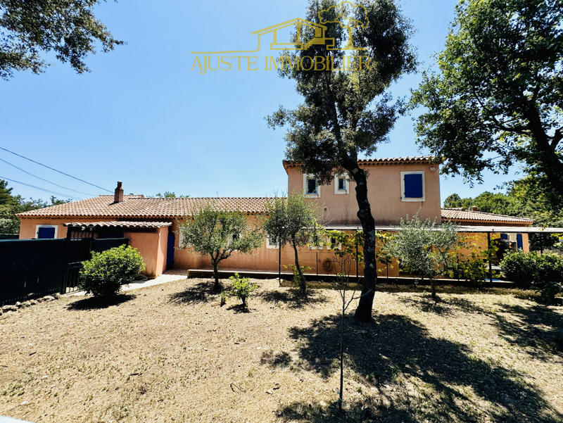 Maison - 310 m² - 10 pièces