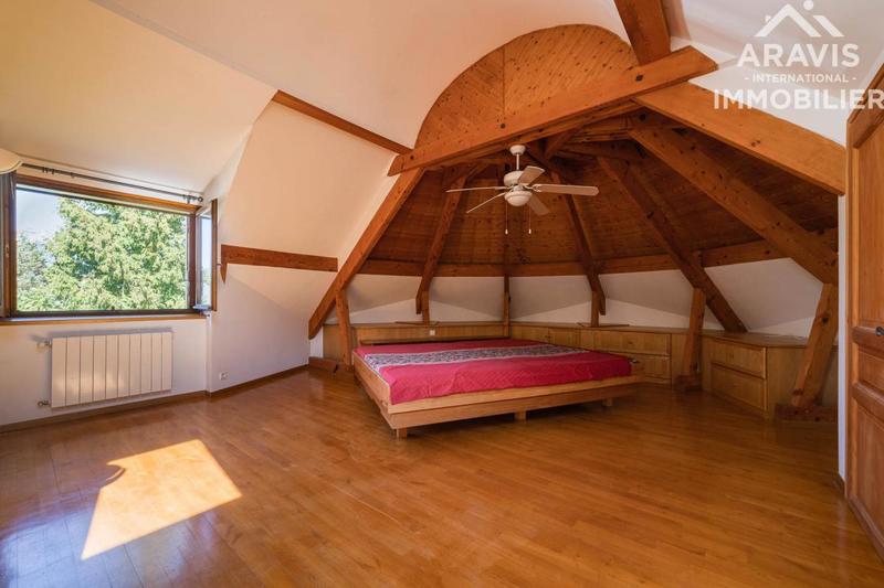 Demeure - 312 m² - 7 pièces